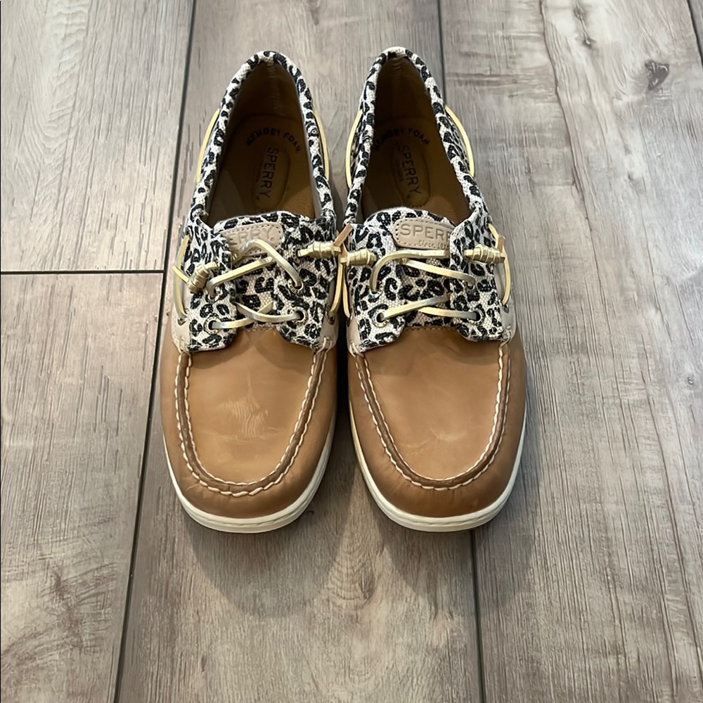 Sperry Women’s Leopard Print Boat Shoes NWOT